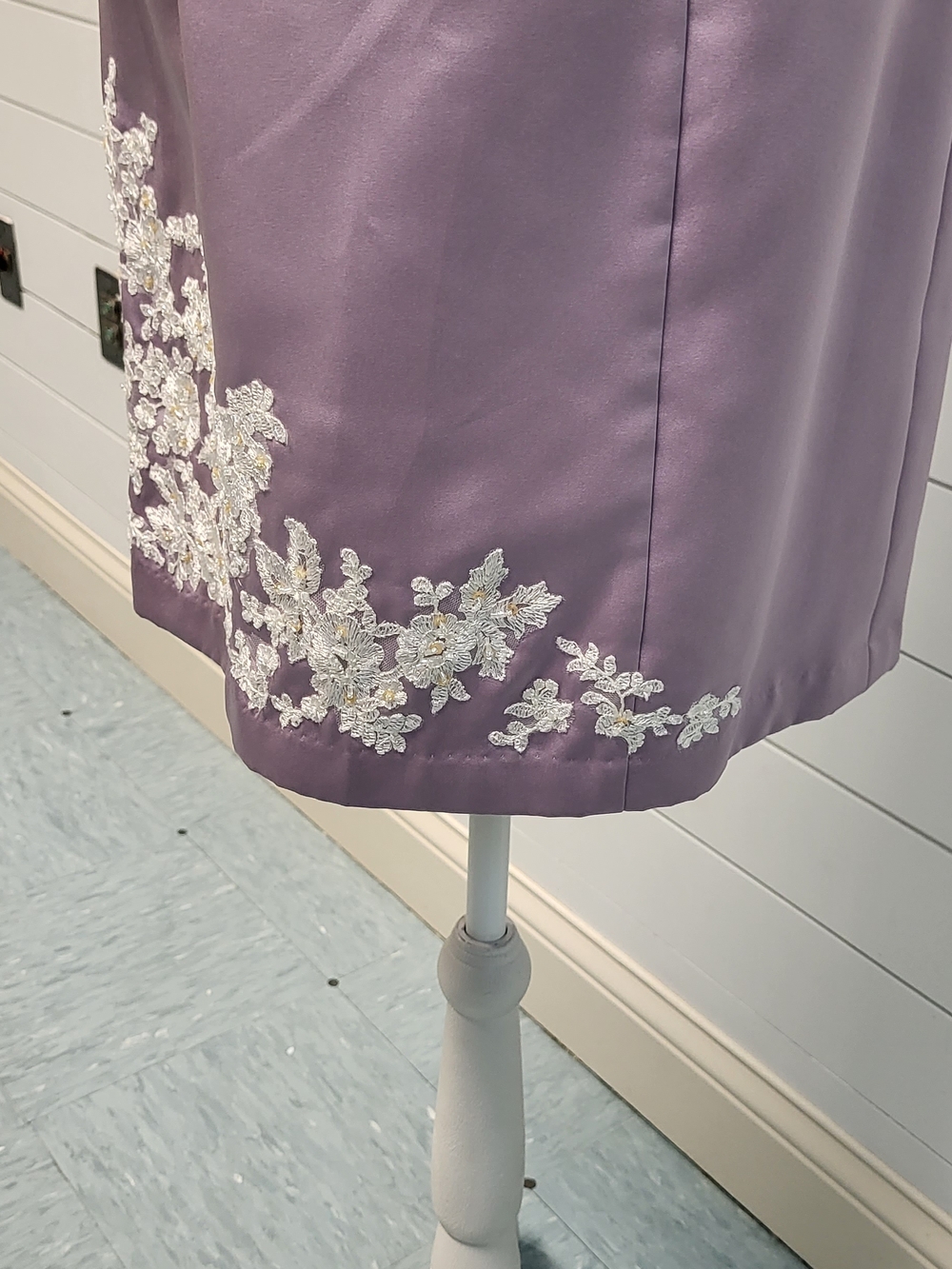 Strapless Lavender Satin Cocktail Dress with White Floral Appliqué - Picture 4 of 13